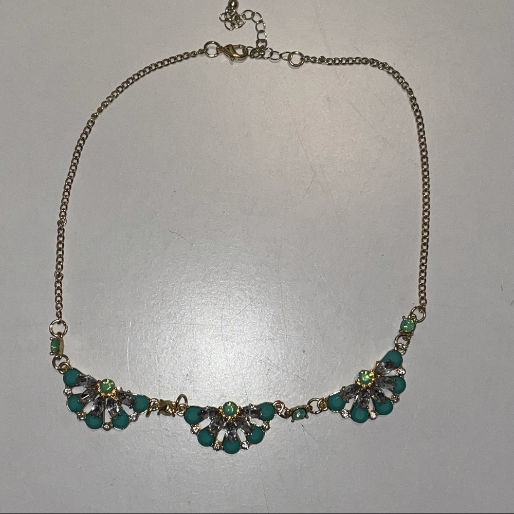 New York & Co. Green and gold necklace